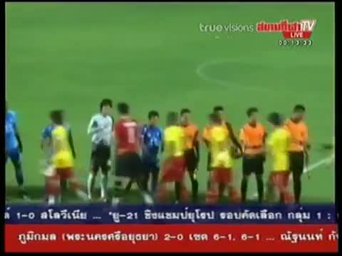10/8/11 Chonburi 1-0 Osotspa